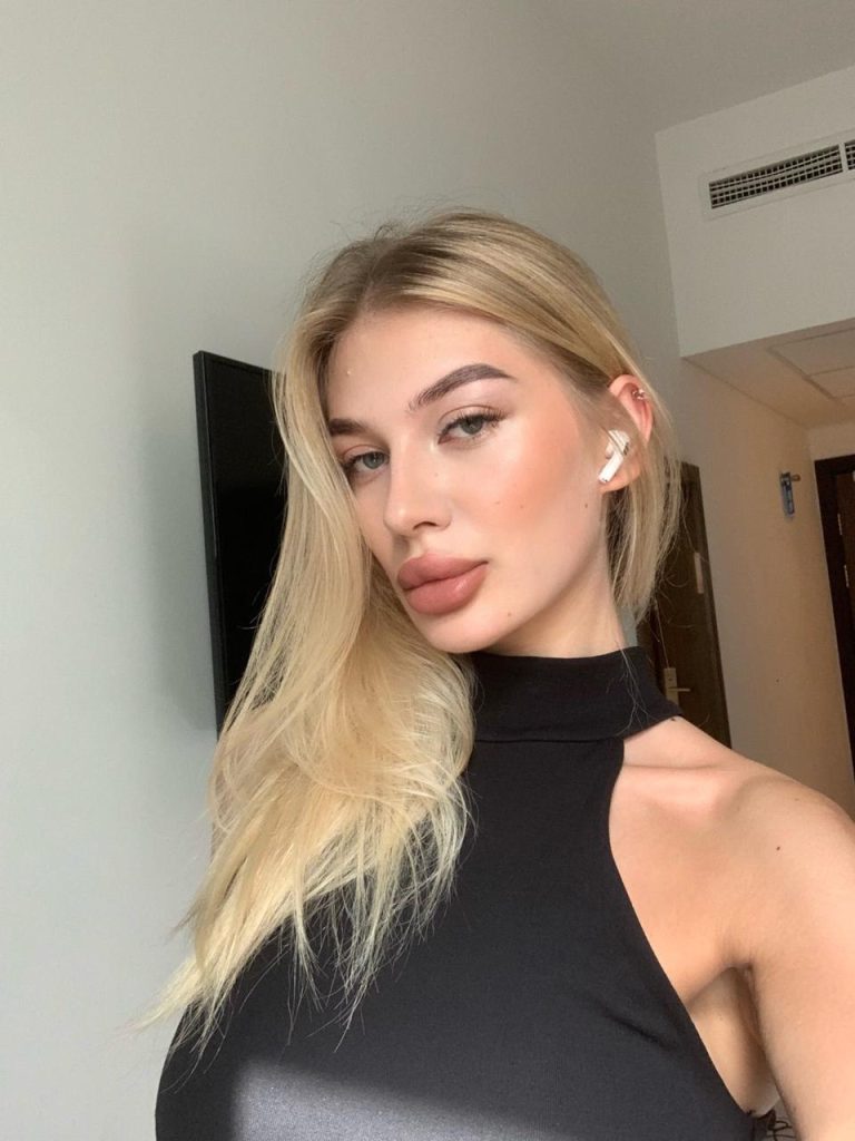 Russian escort from Polina Dubai